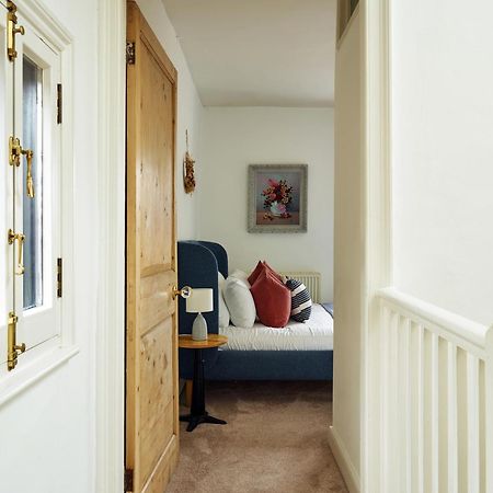Dolls House - Luxury Townhouse *Sleeps 10* Vila Henley-on-Thames Exterior foto