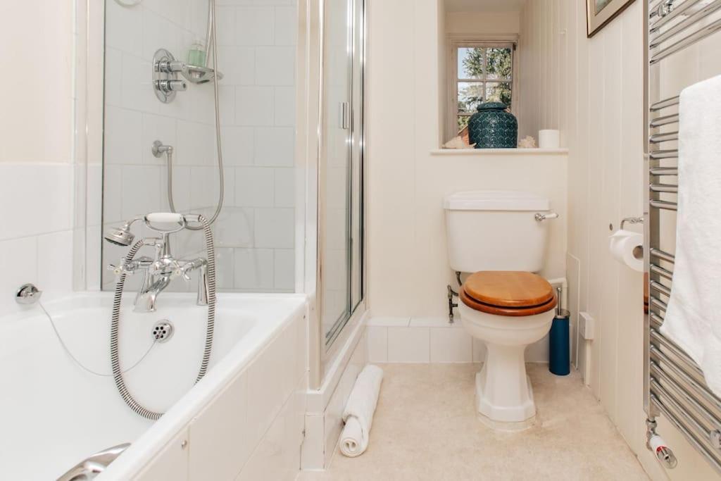Dolls House - Luxury Townhouse *Sleeps 10* Vila Henley-on-Thames Exterior foto