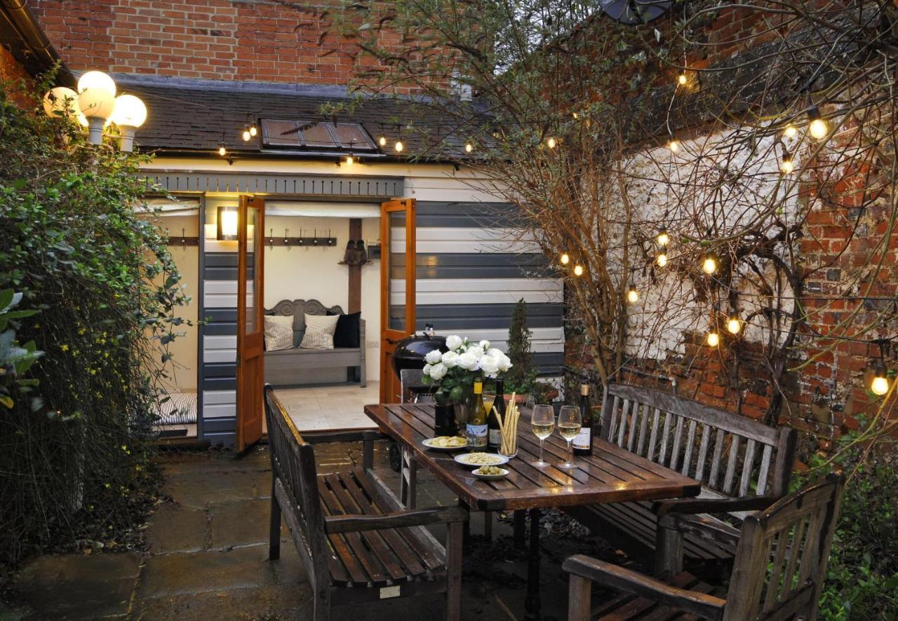 Dolls House - Luxury Townhouse *Sleeps 10* Vila Henley-on-Thames Exterior foto