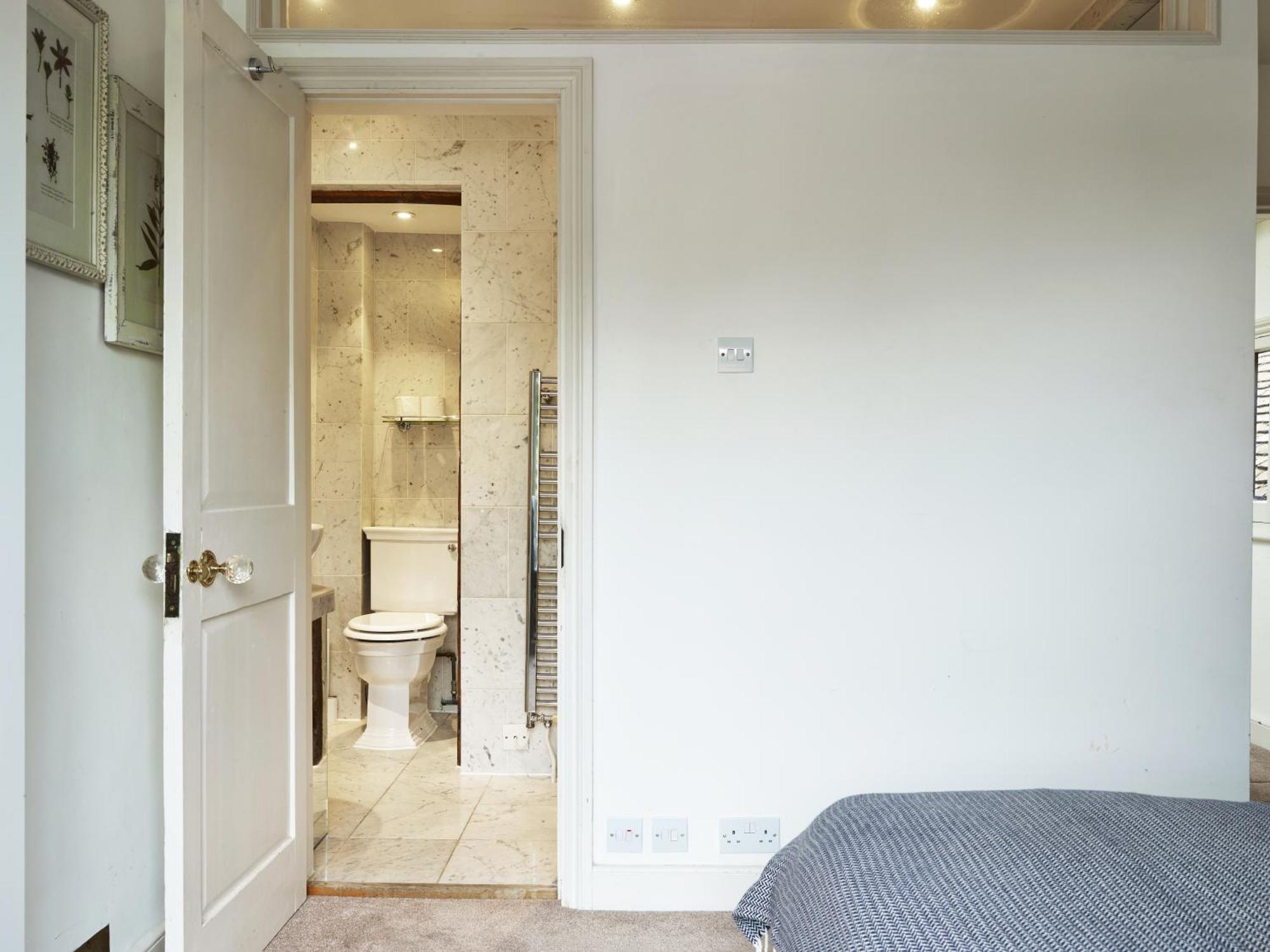 Dolls House - Luxury Townhouse *Sleeps 10* Vila Henley-on-Thames Exterior foto