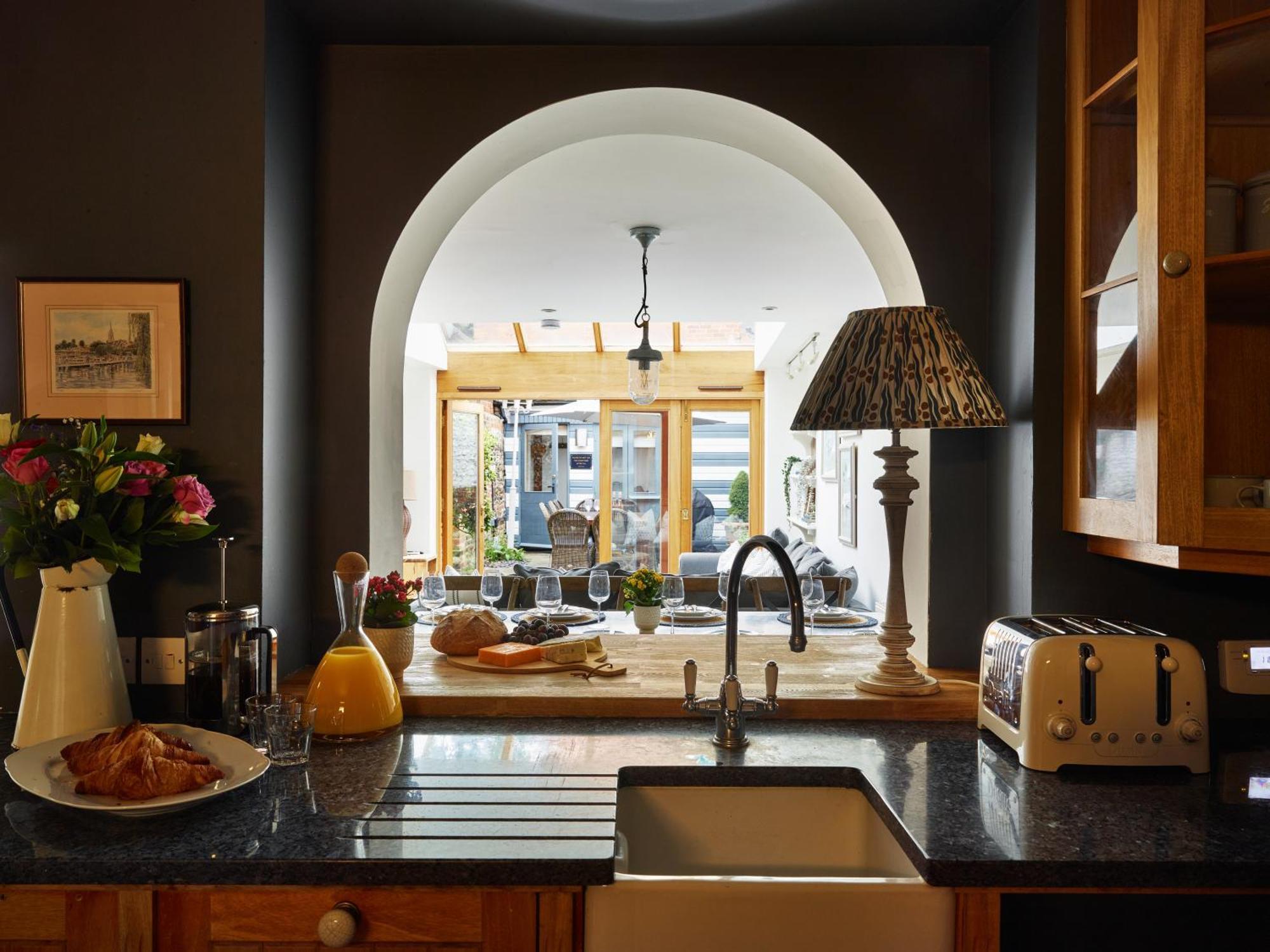 Dolls House - Luxury Townhouse *Sleeps 10* Vila Henley-on-Thames Exterior foto