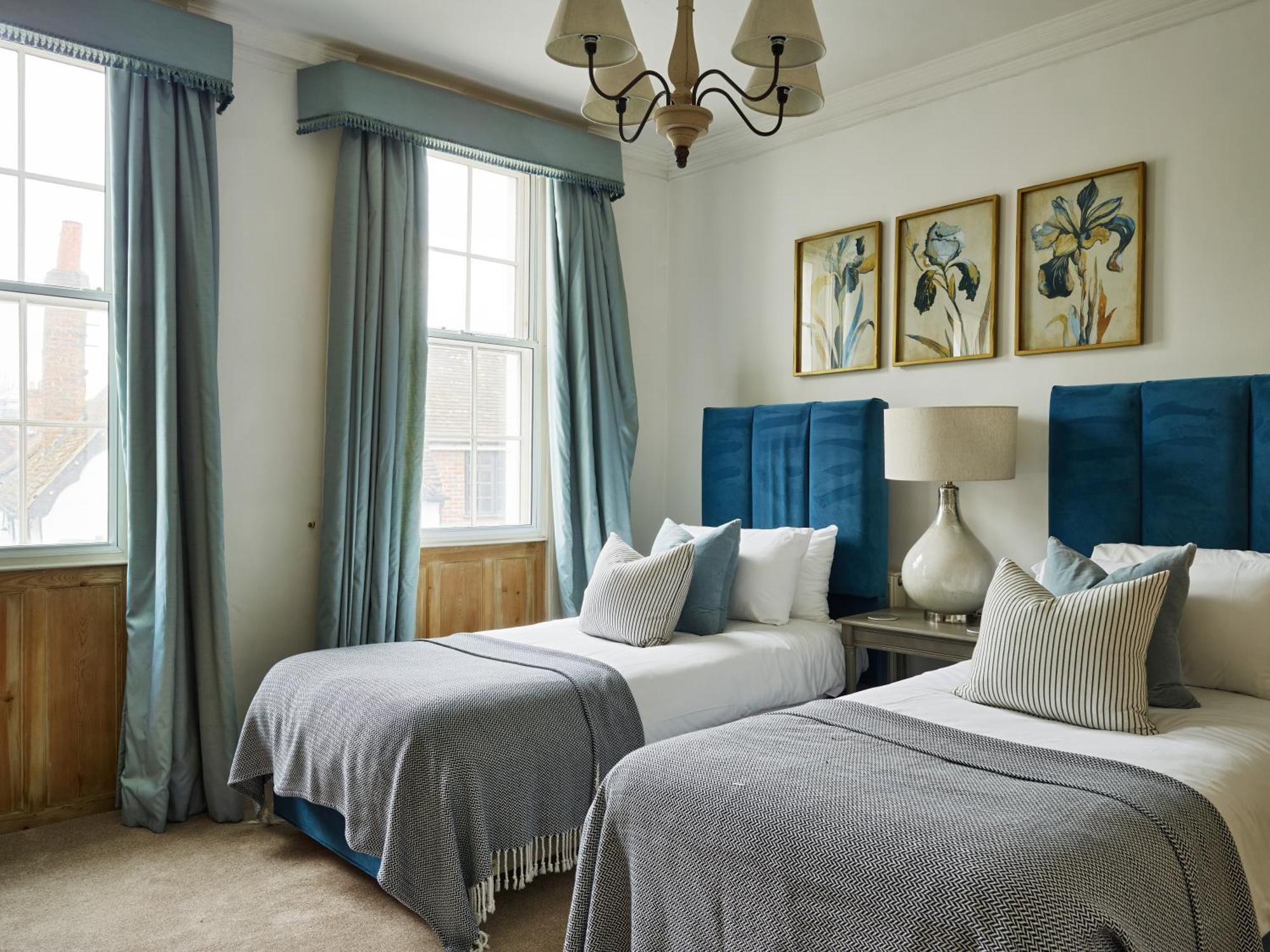 Dolls House - Luxury Townhouse *Sleeps 10* Vila Henley-on-Thames Exterior foto