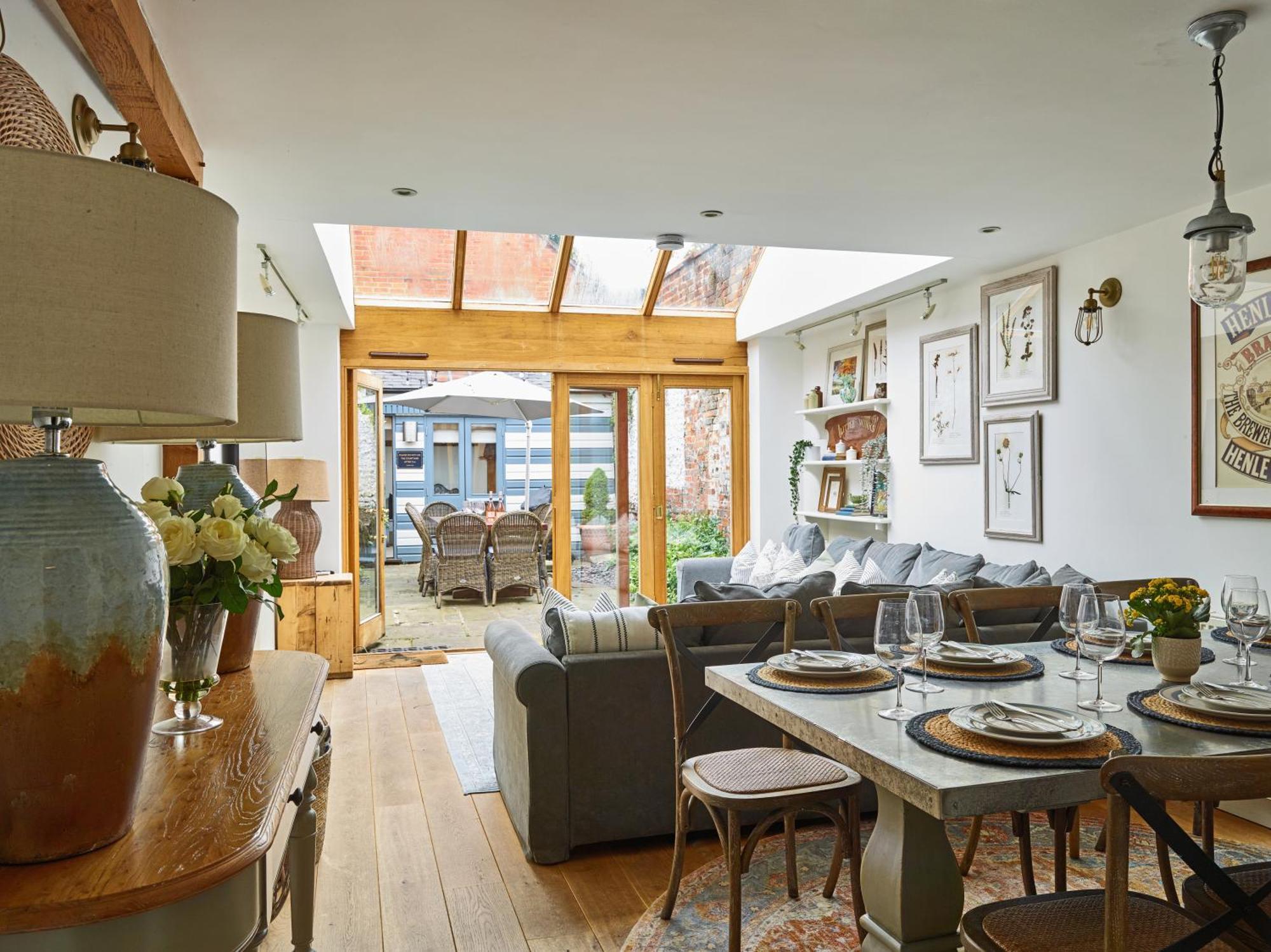 Dolls House - Luxury Townhouse *Sleeps 10* Vila Henley-on-Thames Exterior foto